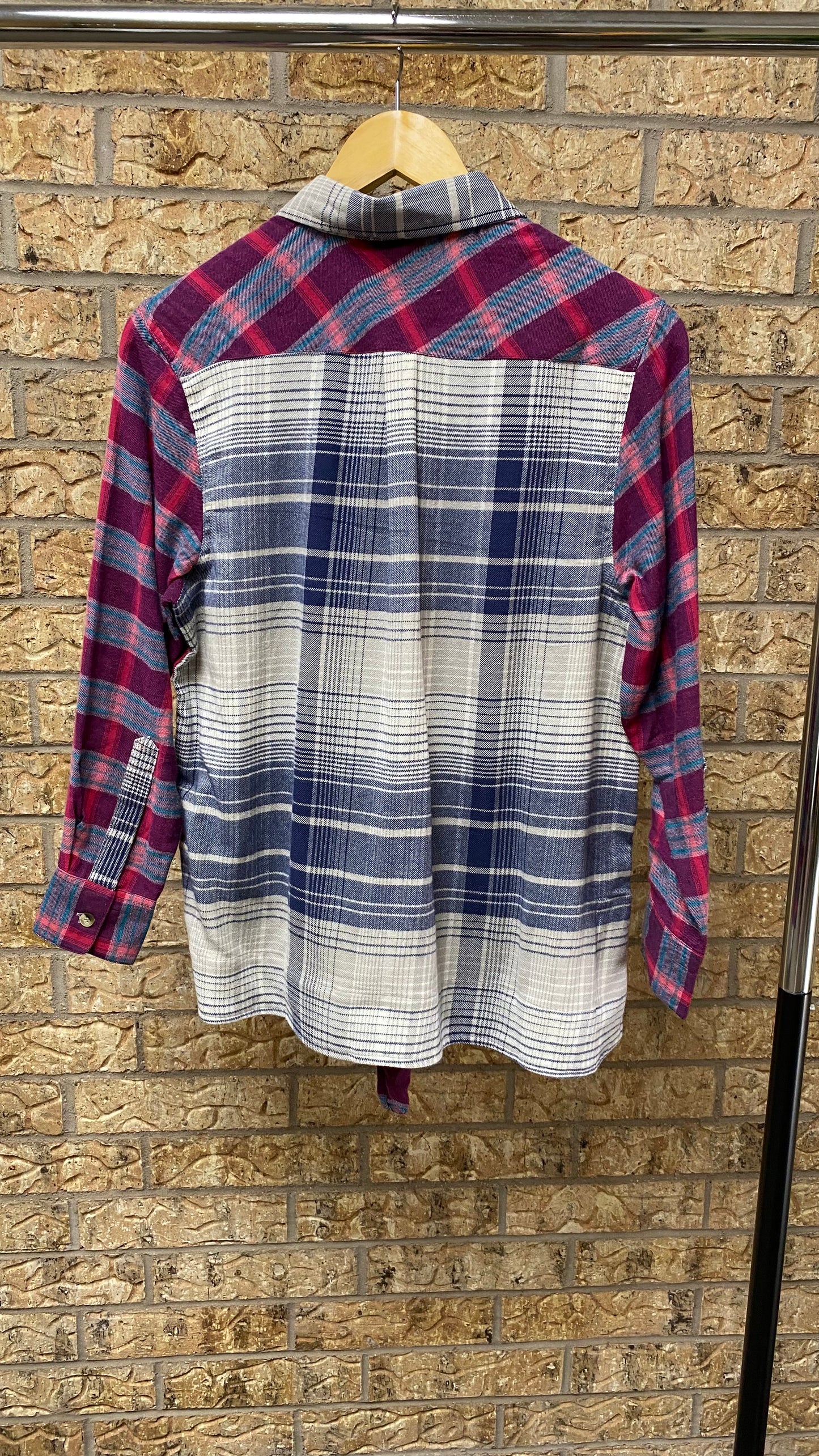 darby plaid top